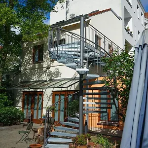 Loft 1. Og Berlin